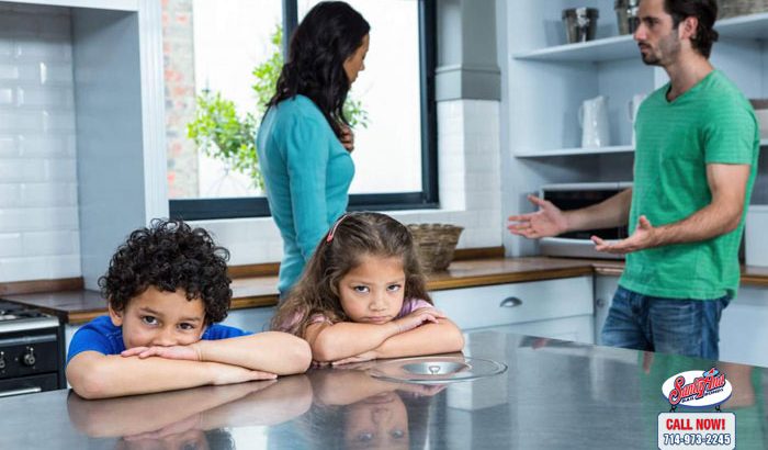 dealing with family stress 700x410